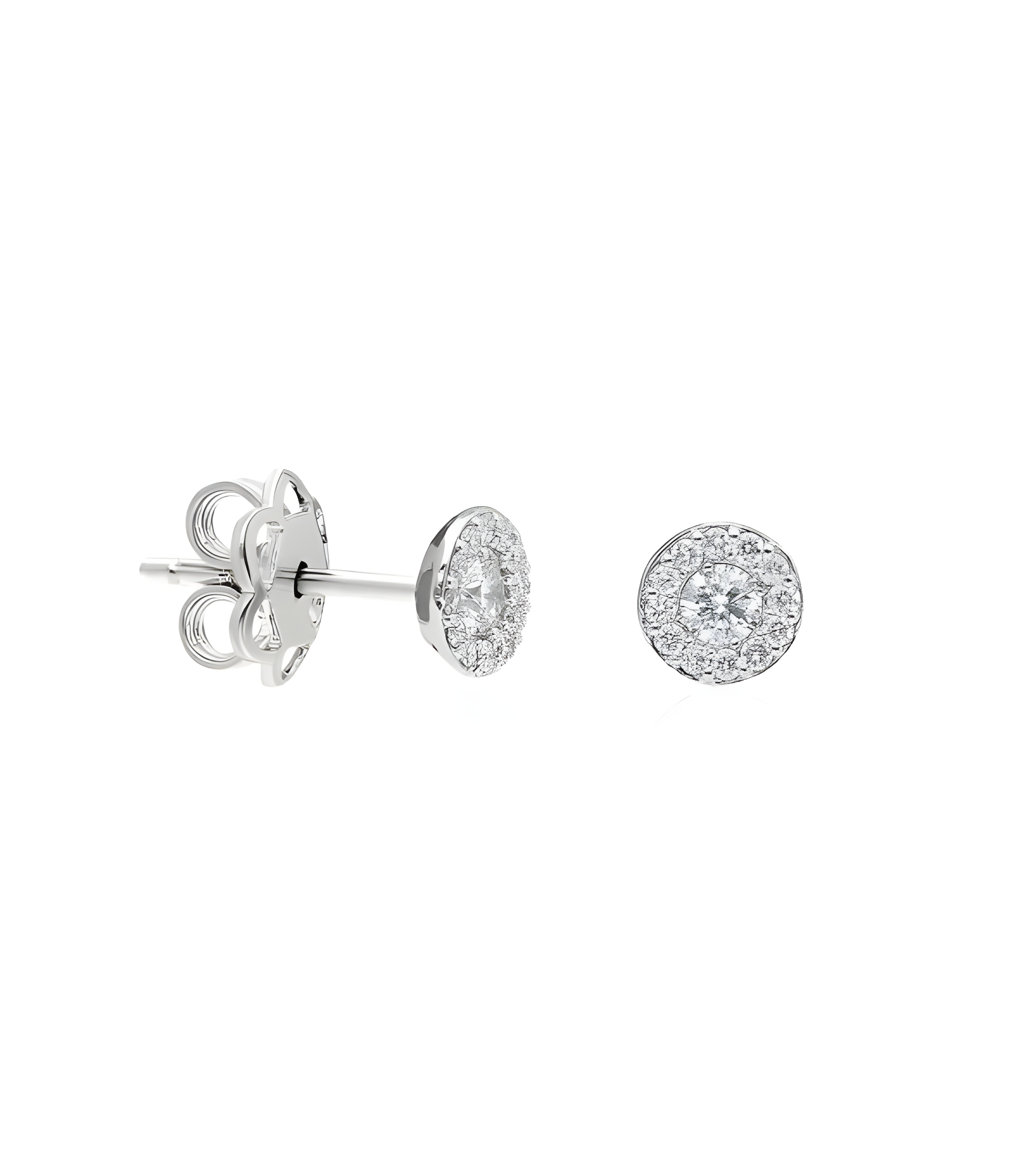 Clásicos pendientes de oro blanco con diamantes en Barcelona | Staring