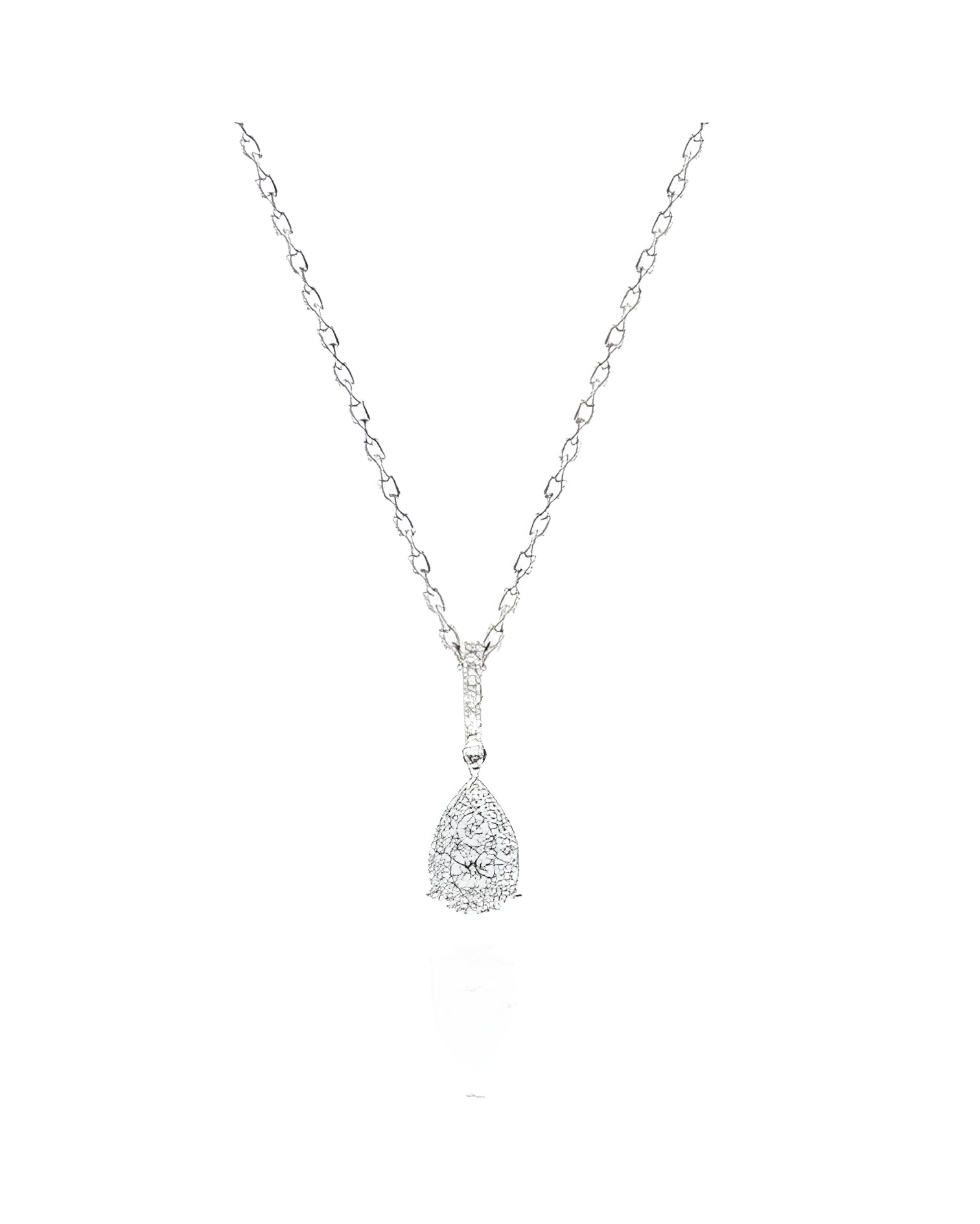 Collares de oro con diamantes y zafiros al mejor precio | Staring