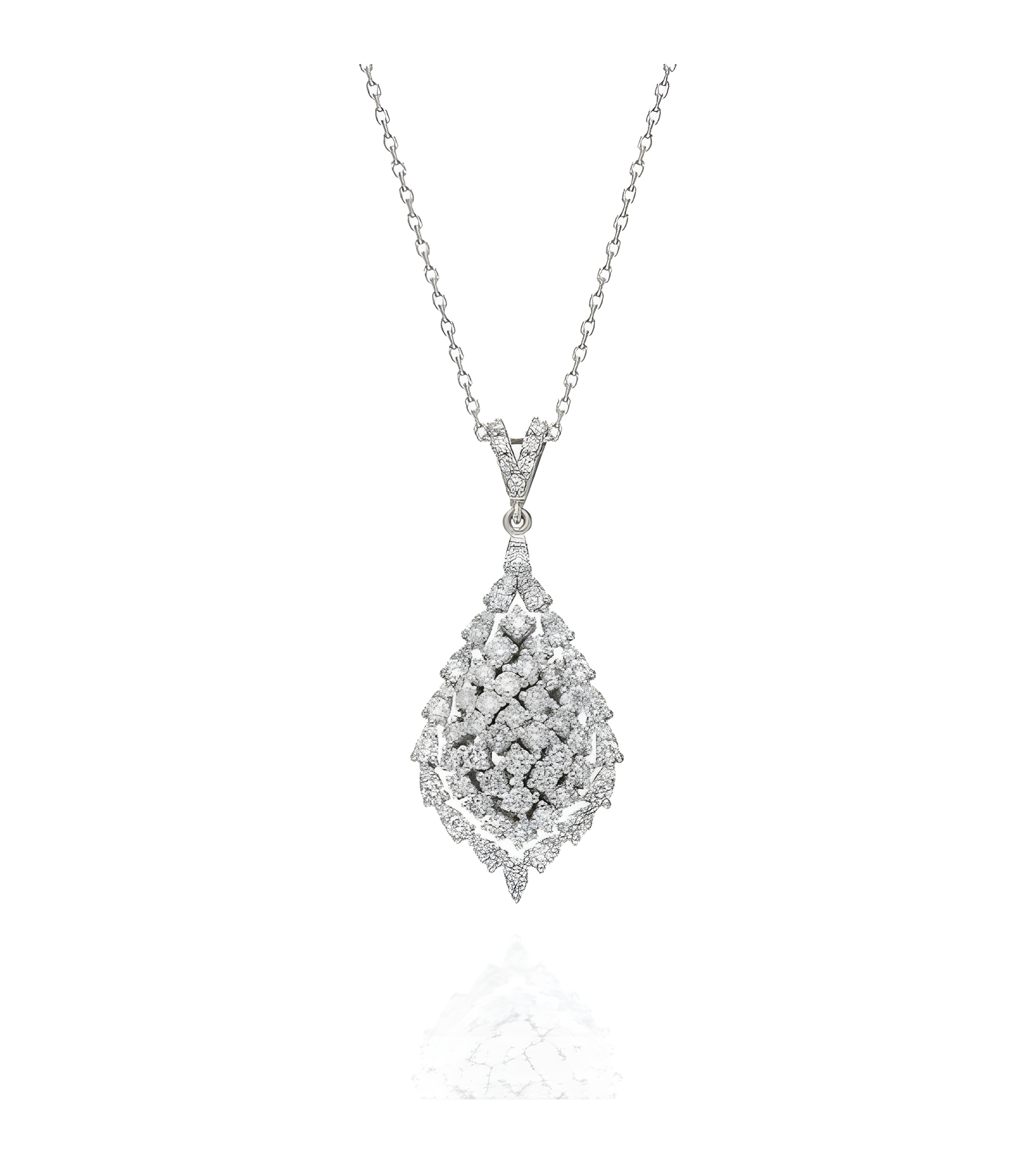 Collares de oro con diamantes y zafiros al mejor precio | Staring