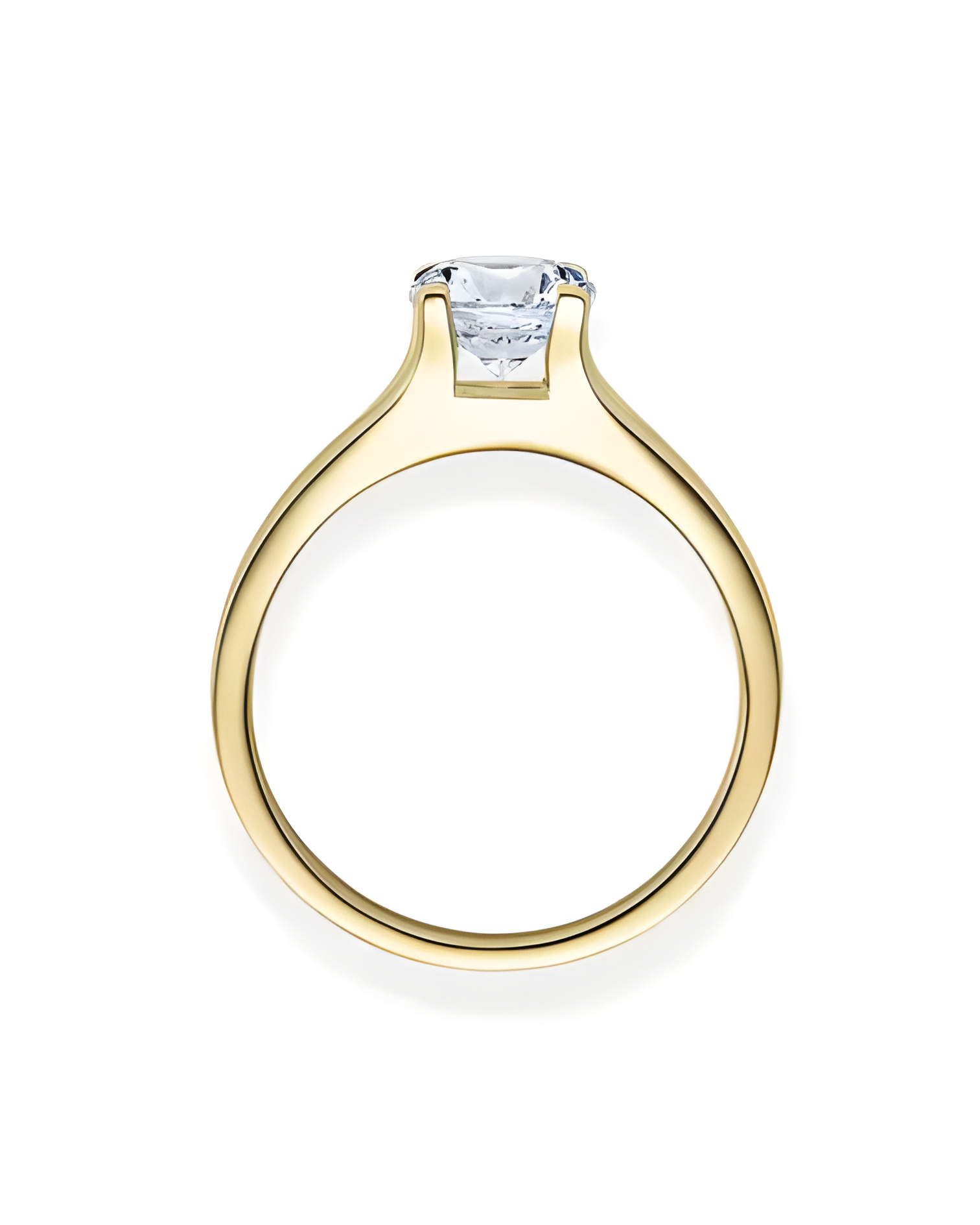 Anillo de compromiso solitario con un diamante artificial ético