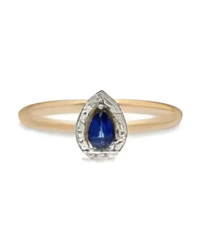 Sortija de oro con un zafiro y diamantes alrededor | Staring