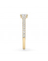 Oval-cut certified diamond engagement rings | Staring