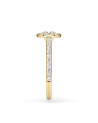 Engagement rings combined with natural diamonds | Staring
