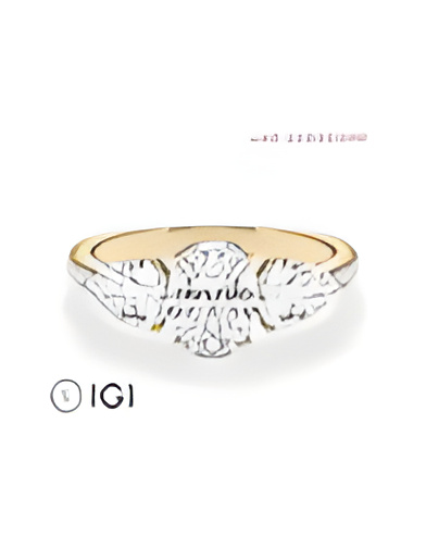 Gold or platinum engagement ring with various diamond cuts | Staring