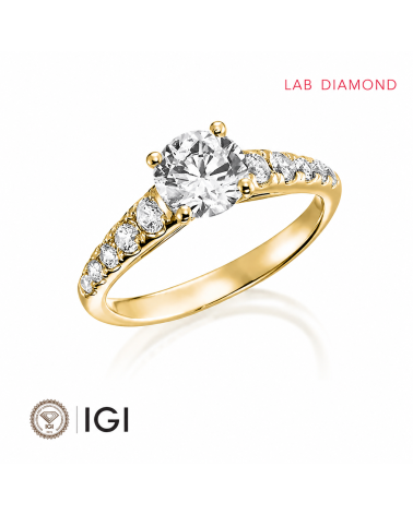 Navarra Engagement Ring with Lab-Grown Diamonds | Staring