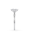 Anillo de compromiso hojas con diamante oval de laboratorio en Madrid | Staring