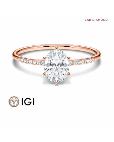 Lab-grown diamond oval engagement rings | Staring