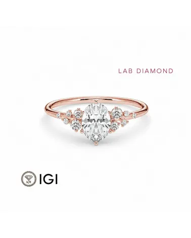 Oval Lab-Grown Diamond Engagement Ring in 18K rose Gold | Staring