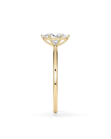 Anillo de compromiso de oro amarillo con diamante oval lab | Staring