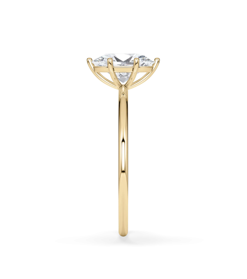 Anell de compromís d’or groc amb diamant oval de laboratori |Staring