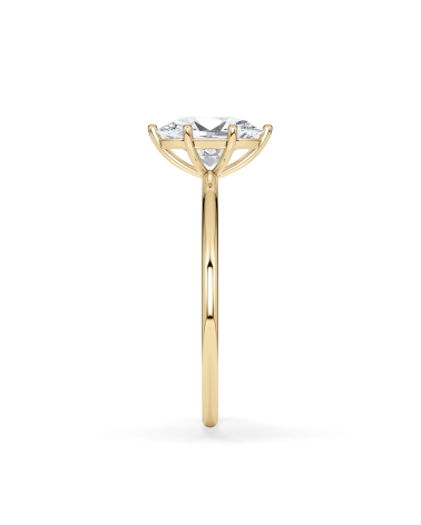 Oval Lab-Grown Diamond Engagement Ring in Yellow Gold |Staring