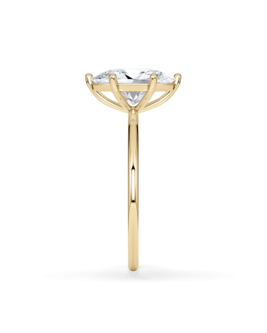 Anell de compromís d’or groc amb diamant oval de laboratori |Staring