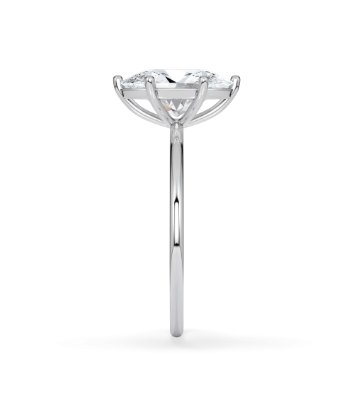 Oval Lab-Grown Diamond Engagement Ring in white gold or platinum Gold |Staring